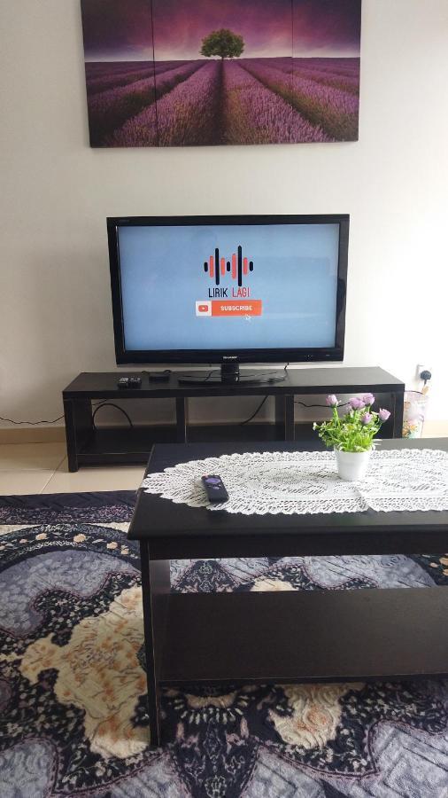 D'Zara Homestay Sepang Buitenkant foto